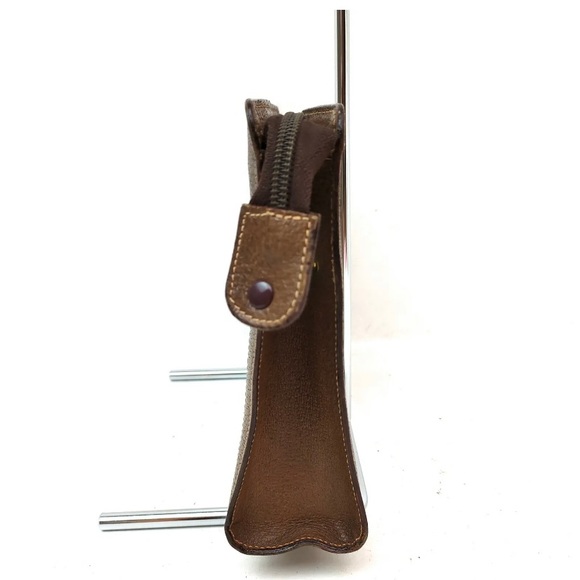 Authentic Vintage GUCCI PLUS GG Clutch - Picture 4 of 10